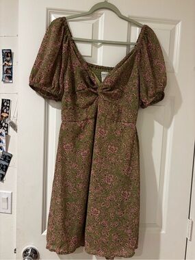 Unknown Brand Green and Pink Floral Puff Sleeve Dress